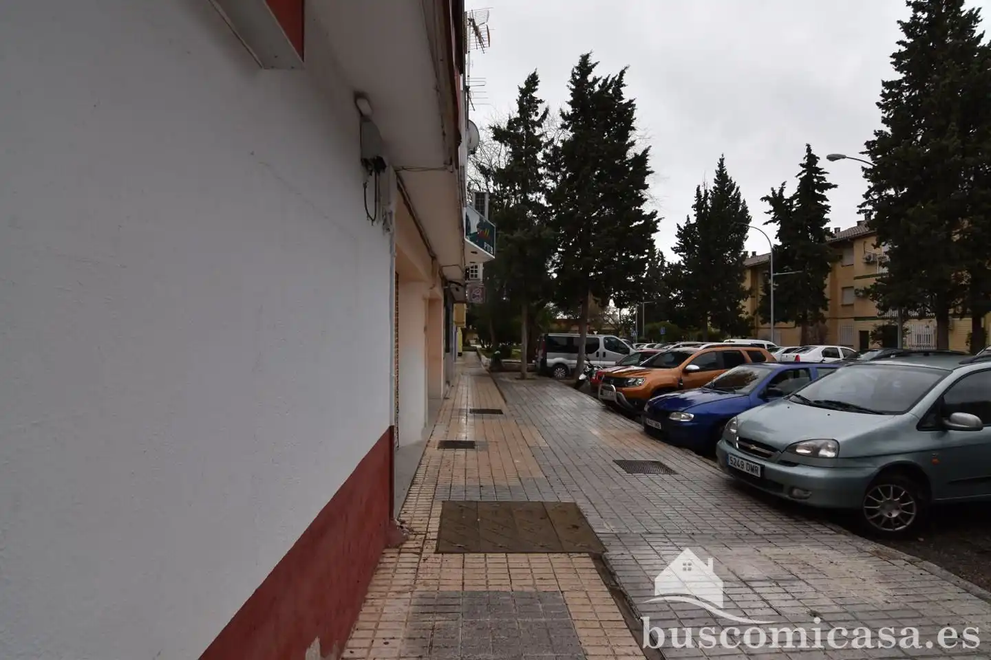 Parkplatz von Geschaftsraum zur Miete in Linares mit Klimaanlage