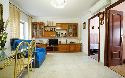 Living room of Flat for sale in  Valencia Capital  with Air Conditioner, Terrace and Storage room