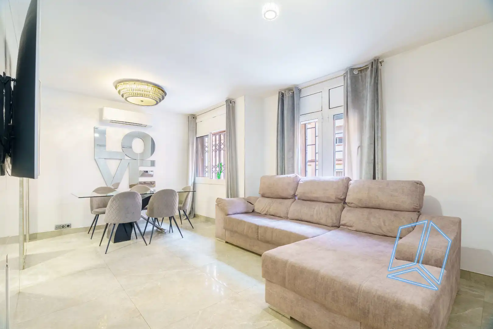 Sala de estar de Planta baja en venta en Barcelona con Amueblado y Horno