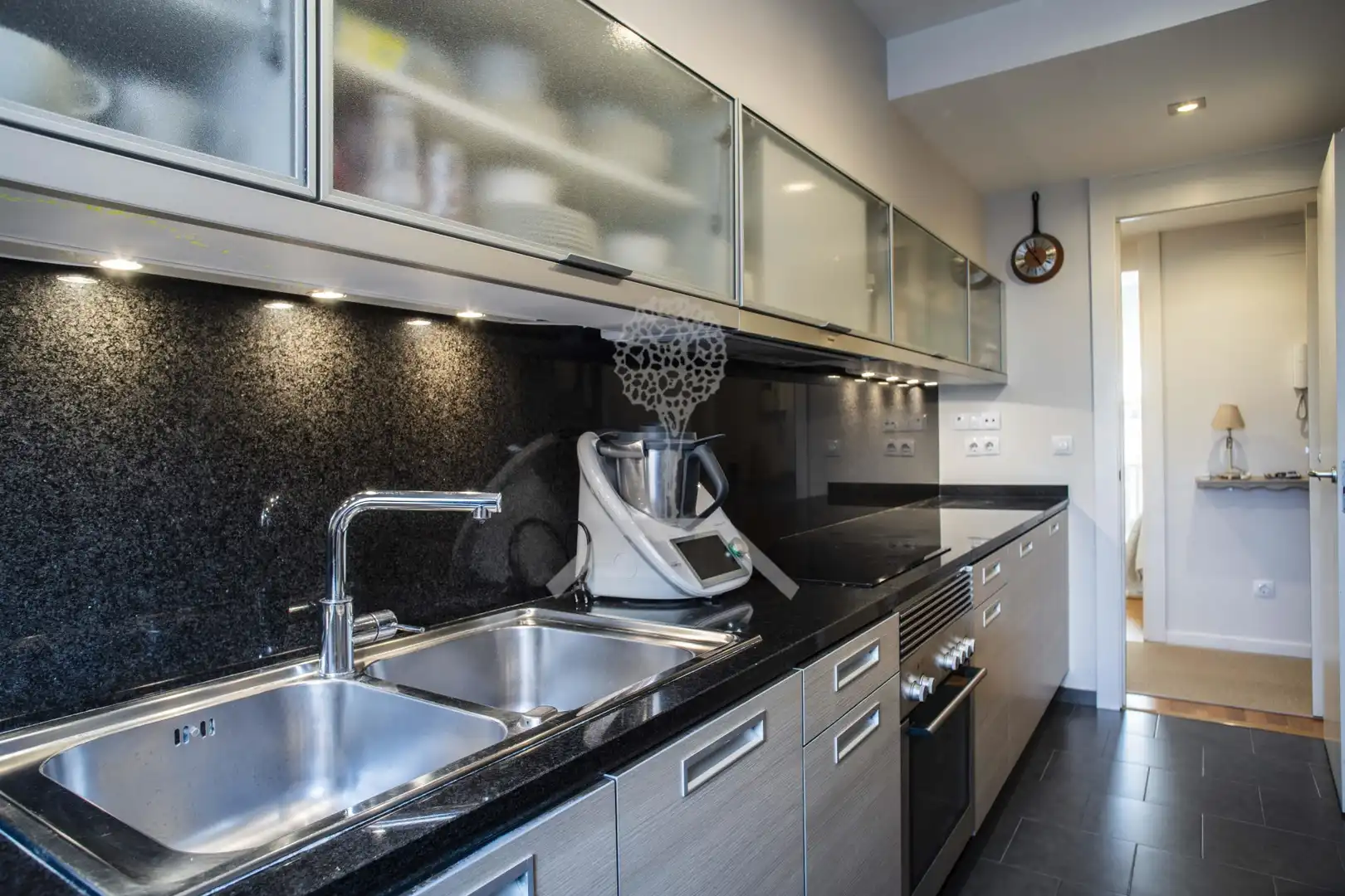 Kitchen of Flat for sale in Sant Cugat del Vallès  with Air Conditioner, Heating and Terrace