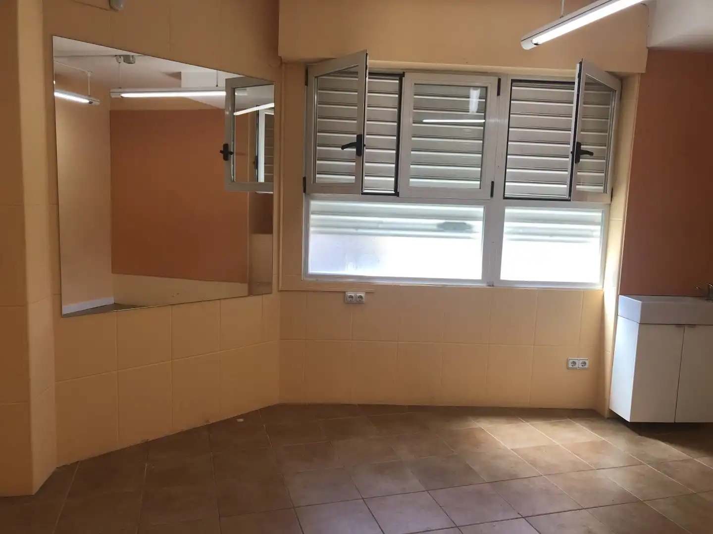 Local en venta en La Lastrilla 