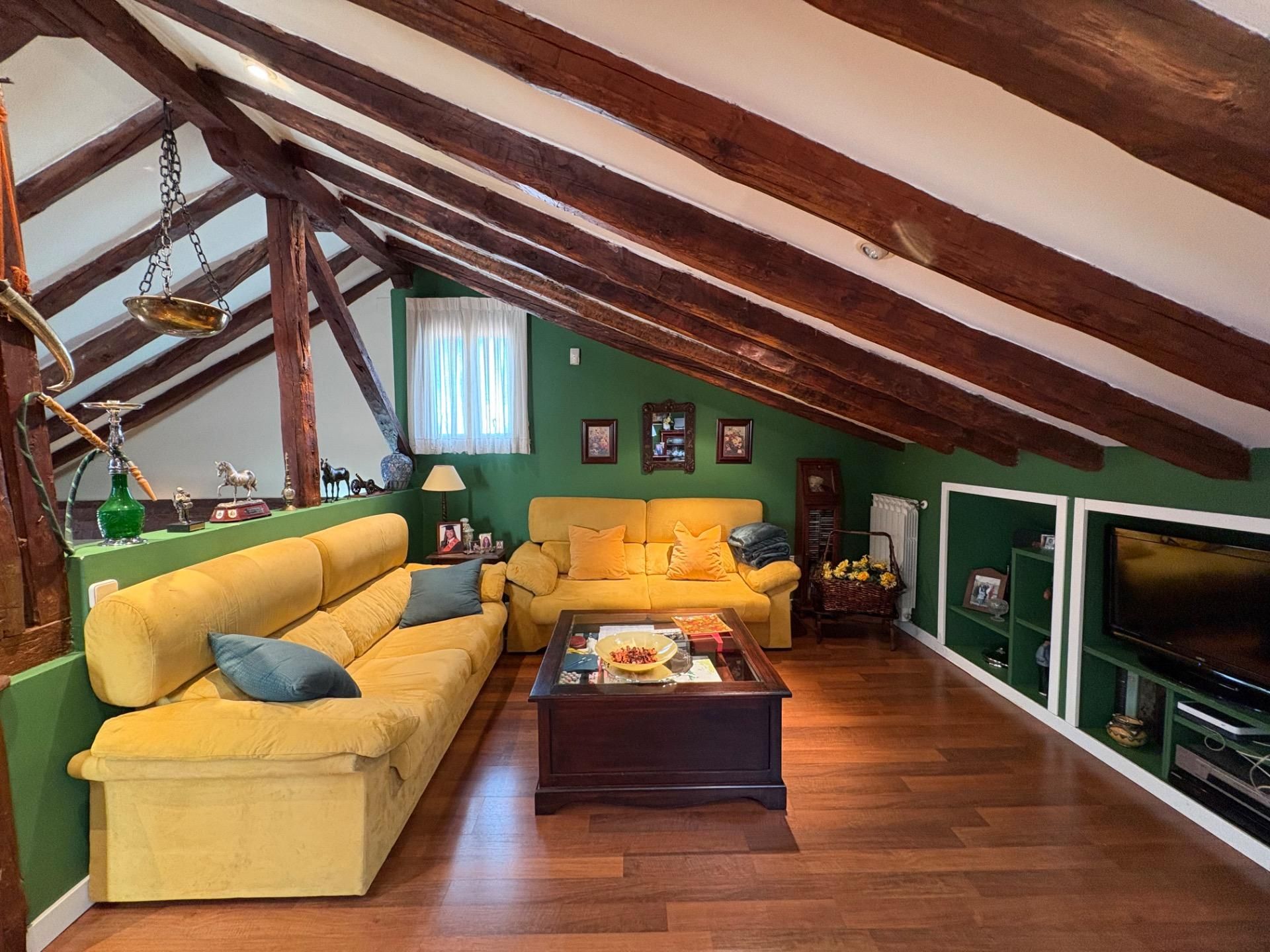 Living room of Duplex for sale in Alcalá de Henares  with Air Conditioner, Heating and Terrace