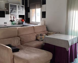 Living room of Flat for sale in  Sevilla Capital  with Storage room and Balcony