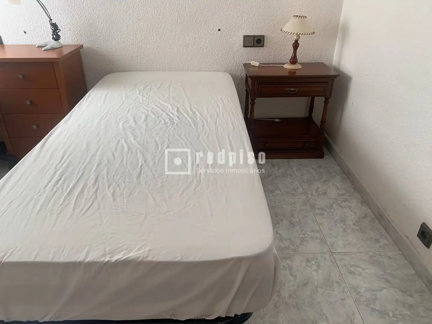 Habitación de Piso de alquiler en Murcia con Aire acondicionado, Terraza y Amueblado