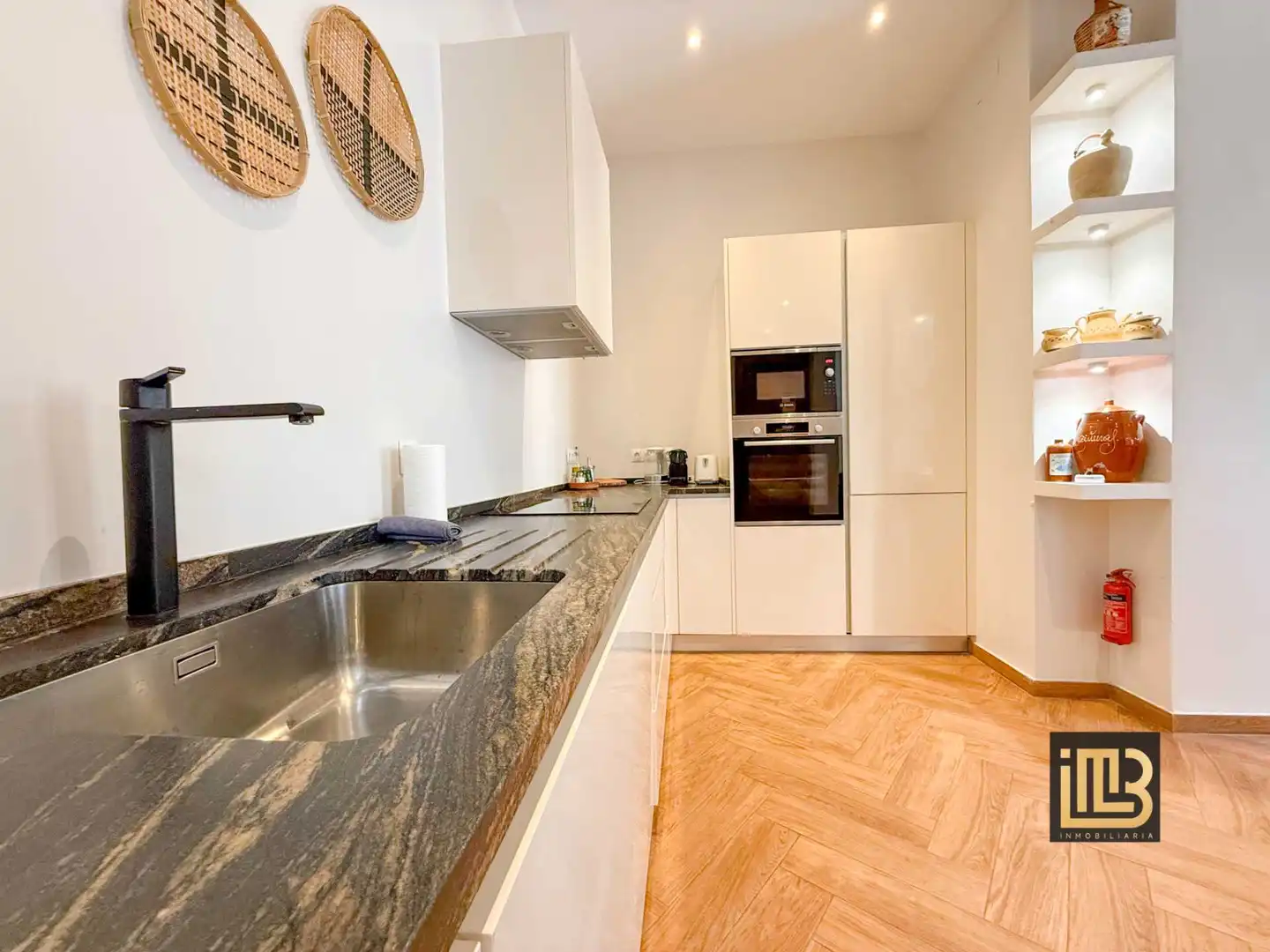 Cocina de Piso de alquiler en Málaga con Aire acondicionado, Horno y Lavadora