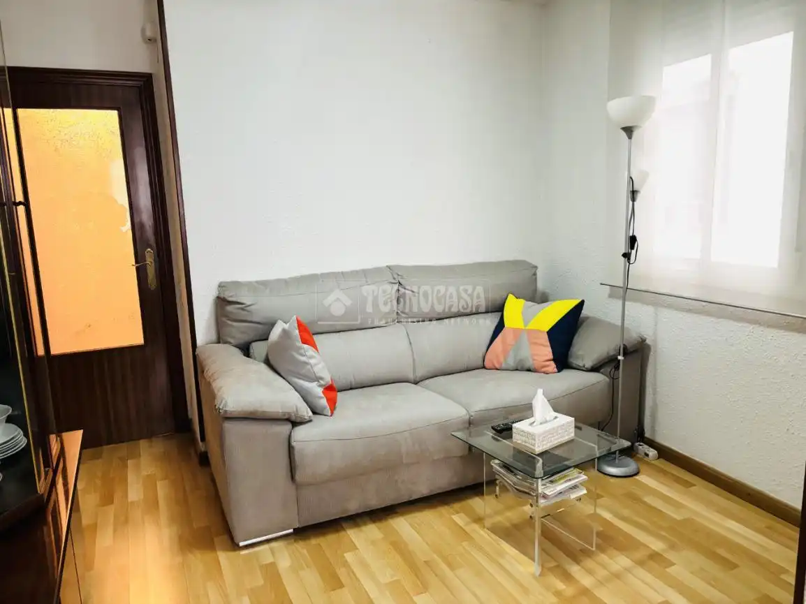 Living room of Flat for sale in Zaragoza  with Heating