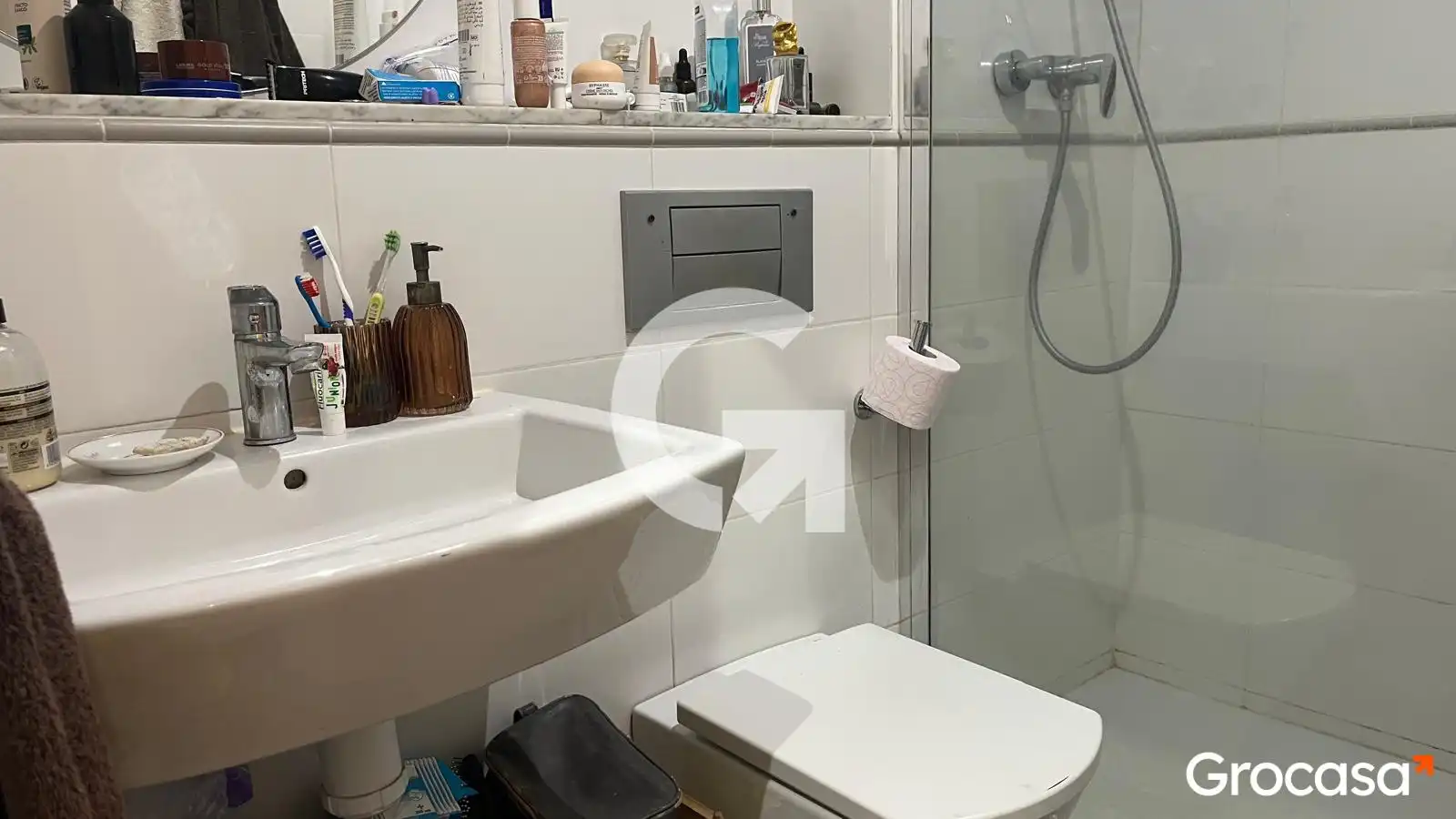 Baño de Piso en venta en Sant Feliu de Llobregat con Aire acondicionado, Horno y Lavadora