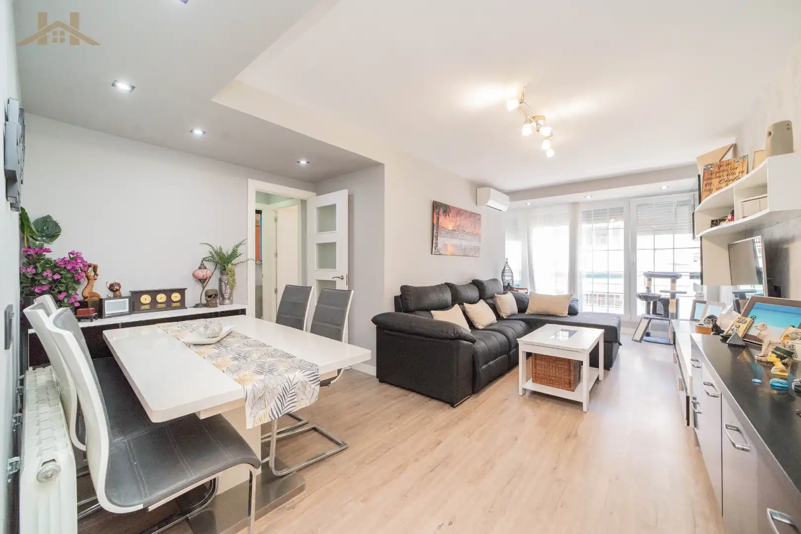 Living room of Flat for sale in Alcorcón  with Air Conditioner, Heating and Terrace