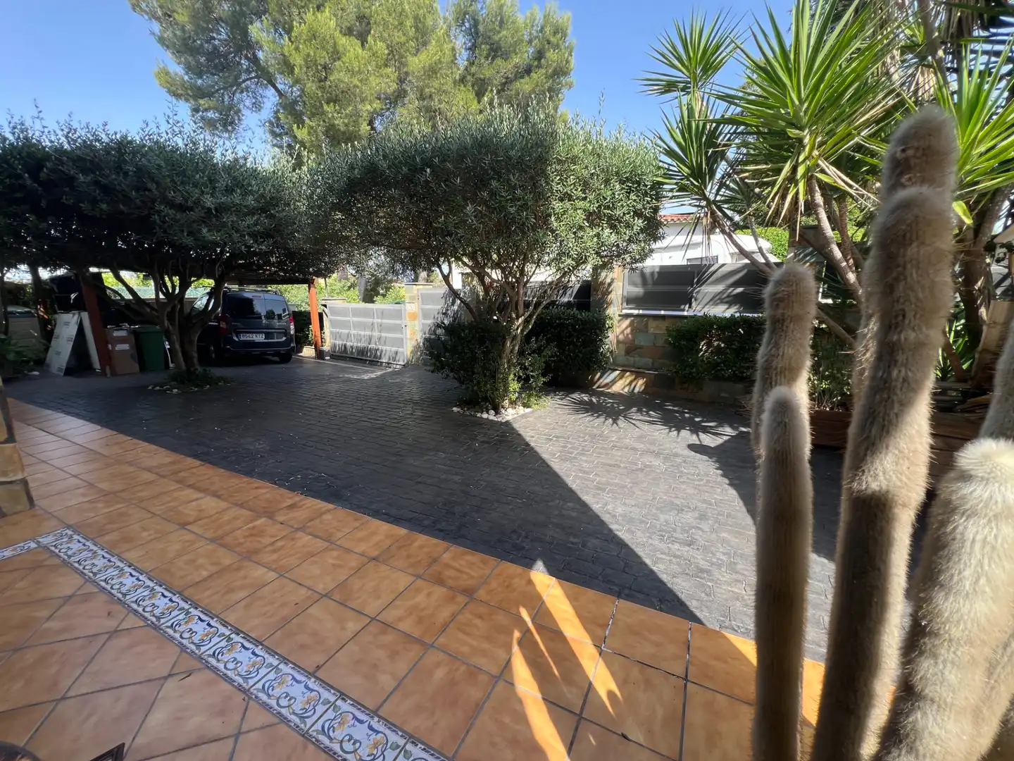 Aparcament de Casa o xalet en venda en La Roca del Vallès amb Aire condicionat, Calefacció i Jardí privat