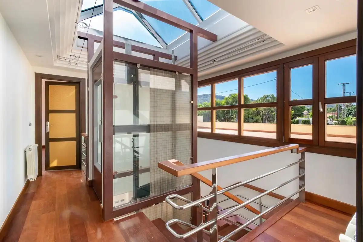 Casa o chalet en venta en L'Alfàs del Pi con Aire acondicionado, Jardín privado y Terraza