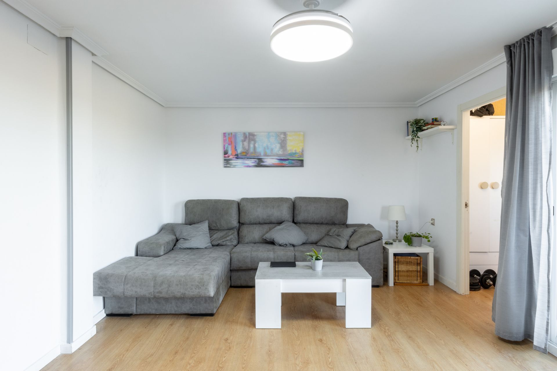 Living room of Flat for sale in Silla  with Air Conditioner and Terrace