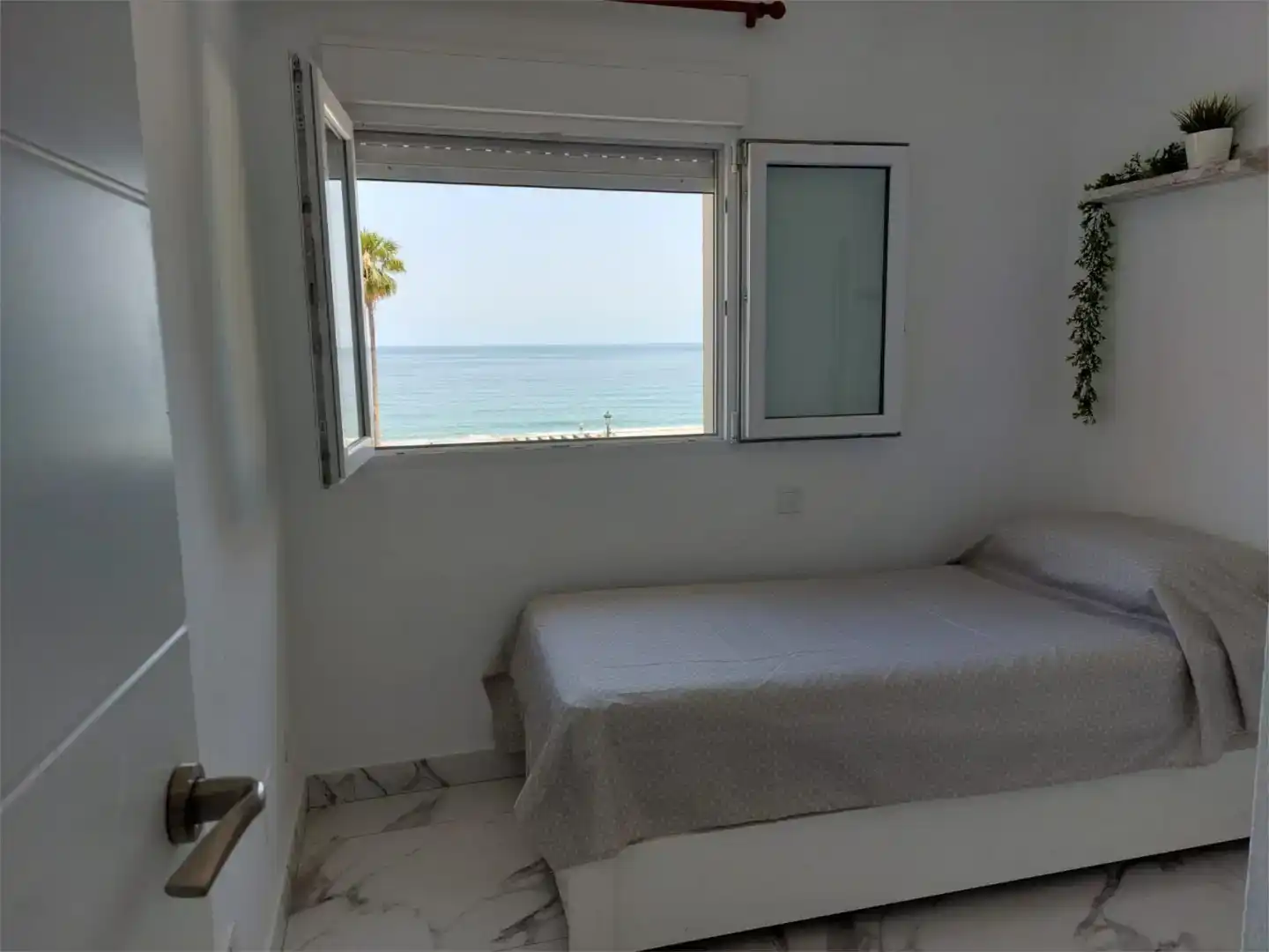 Habitación de Piso de alquiler en San Luis de Sabinillas