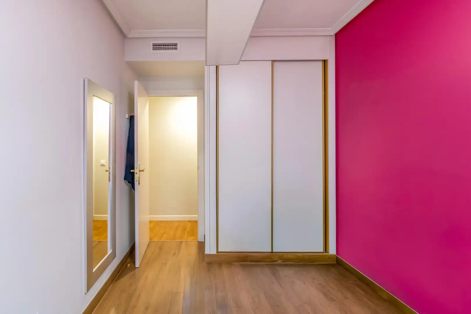 Bedroom of Apartments for sale in Las Rozas de Madrid  with Air Conditioner, Heating and Private garden