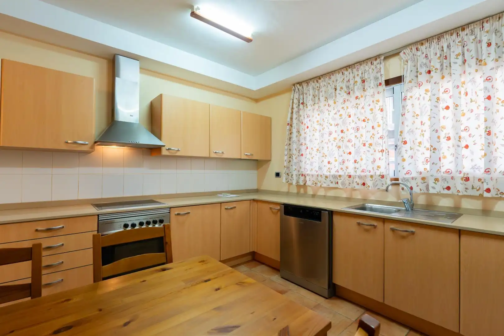 Casa bifamiliare con piscina in affitto a Avenida Avenida Pesqueros, imagen 13