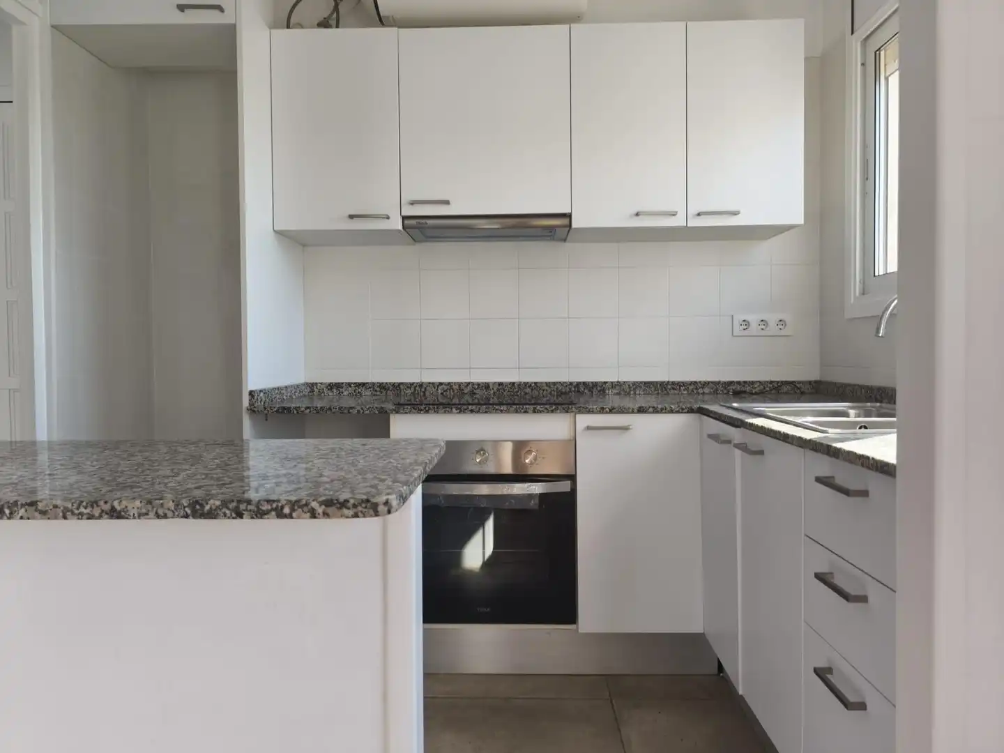 Küche von Wohnung zur Miete in Viladecans mit Klimaanlage, Heizung und Privatgarten