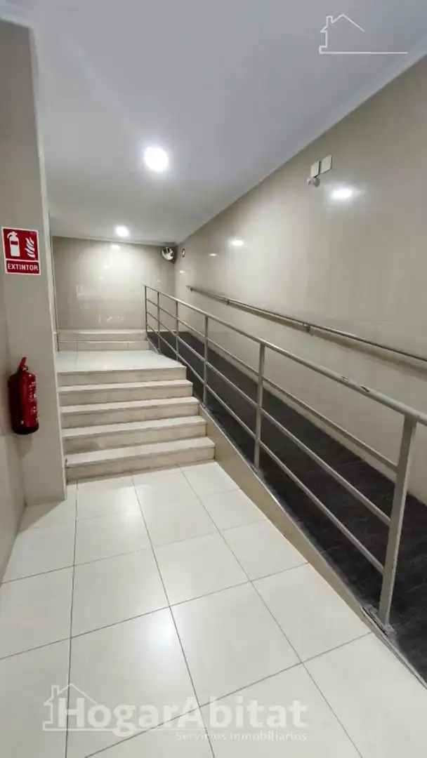Flat for sale in Valencia  with Air Conditioner, Heating and Balcony