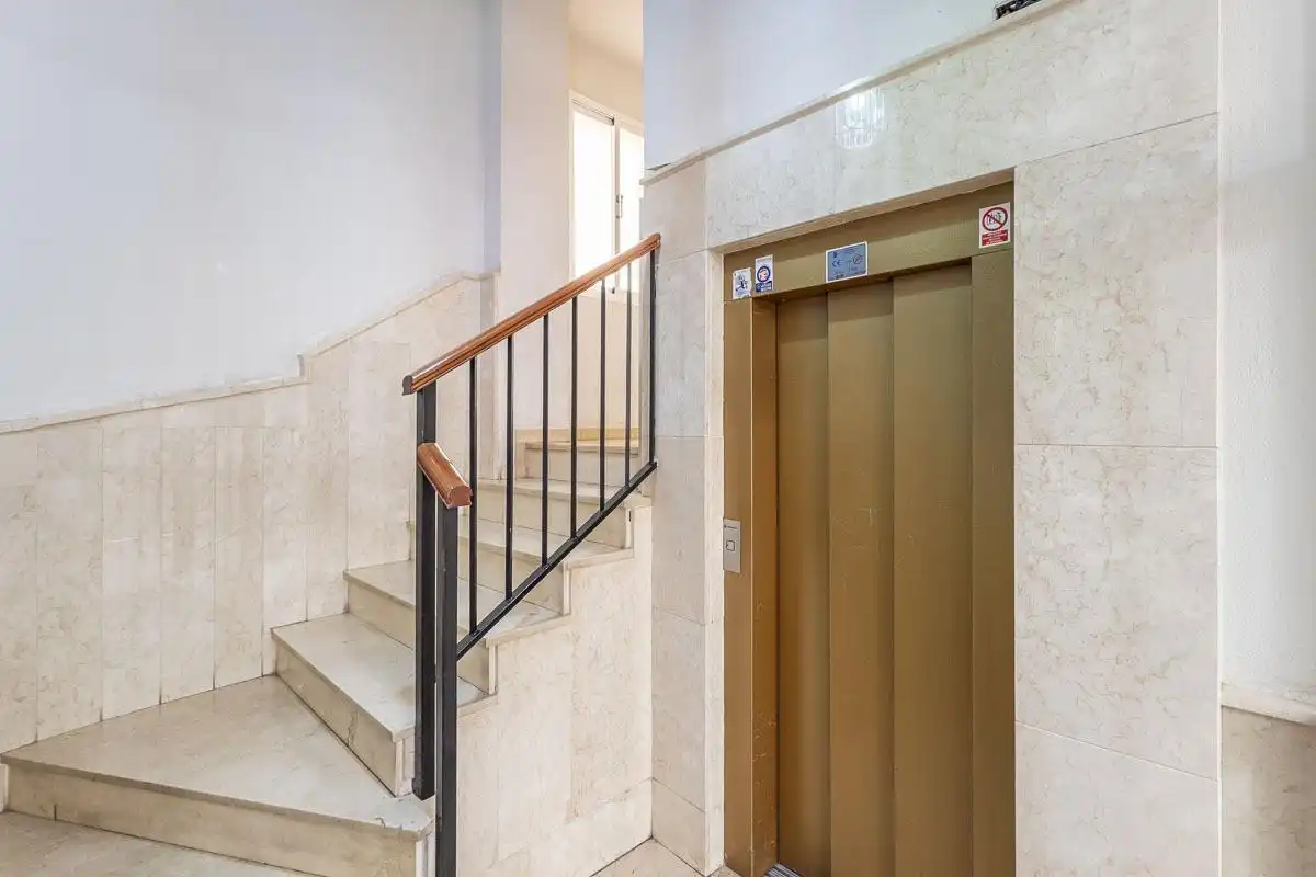 Wohnung zur Miete in Granada mit Heizung und Balkon