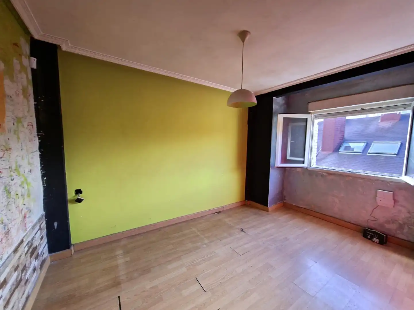 Habitación de Piso en venta en Gijón  con Calefacción