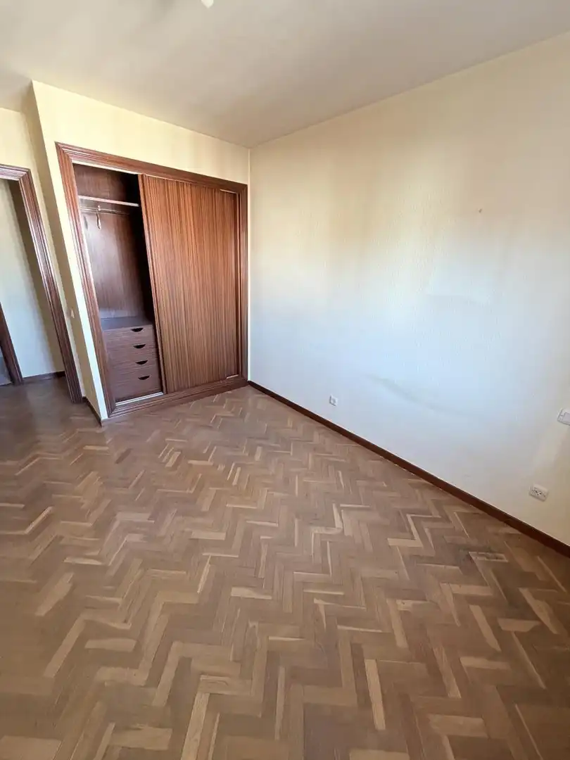 Bedroom of Flat for sale in Torrejón de Ardoz  with Air Conditioner, Heating and Parquet flooring