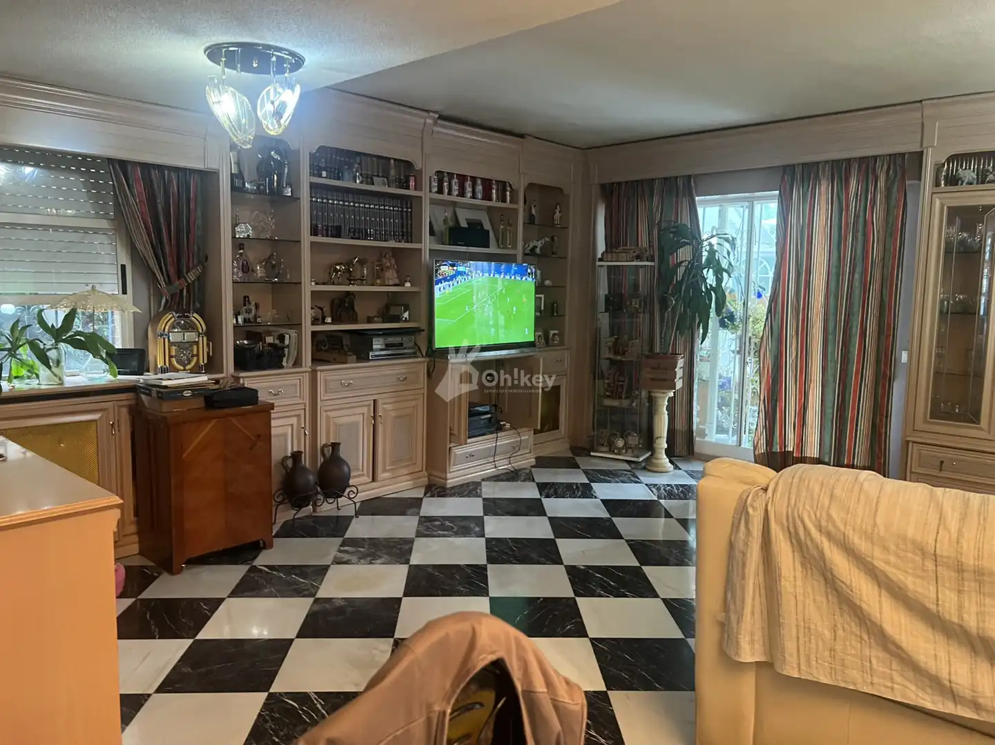 Sala d'estar de Casa adosada en venda en Rivas-Vaciamadrid amb Calefacció, Jardí privat i Piscina