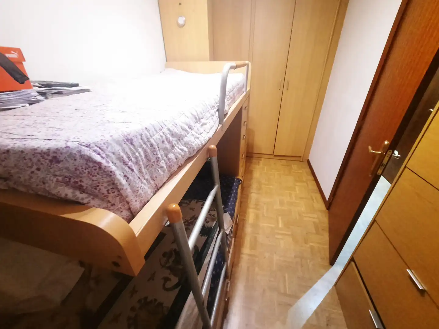 Dormitori de Pis en venda en Barakaldo  amb Calefacció, Traster i Moblat
