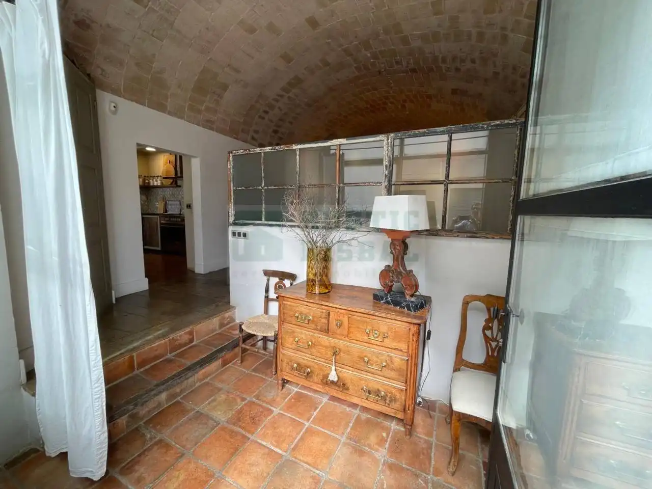 Country house zur Miete in Navata mit Klimaanlage, Heizung und Privatgarten