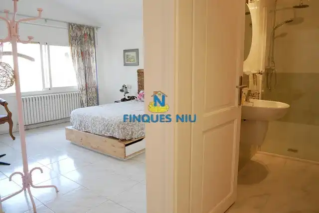 Casa con piscina en venta en Carrer Sant Martí, imagen 140