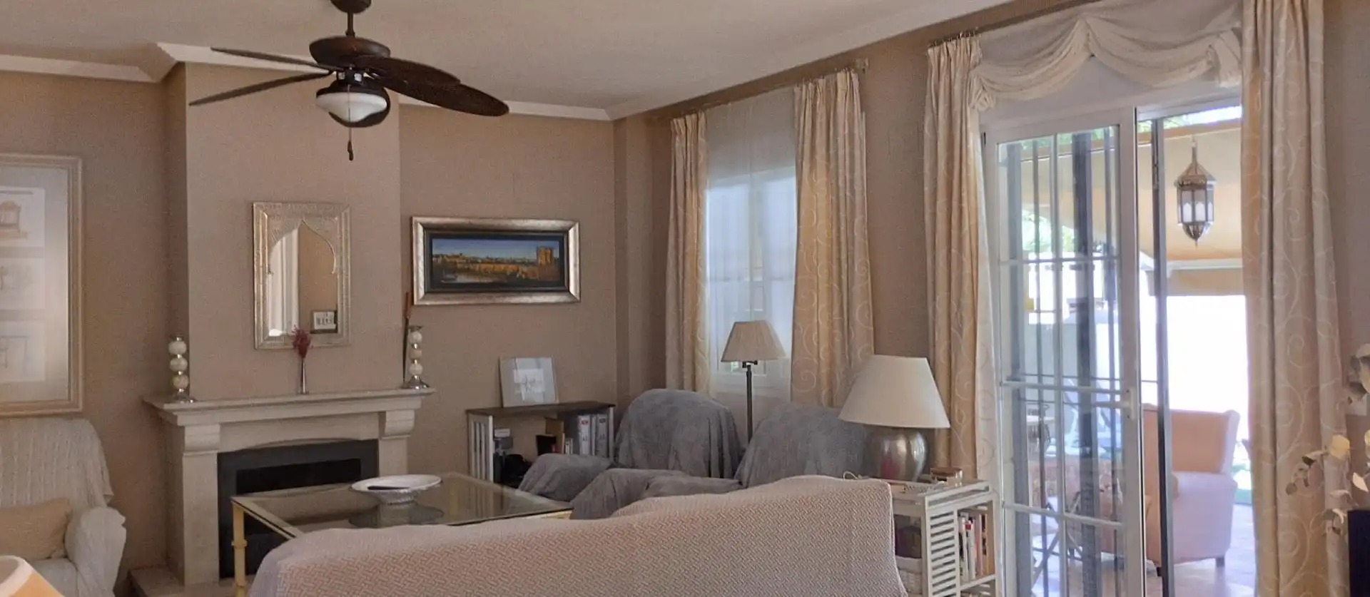 Sala de estar de Casa o chalet en venta en Córdoba con Aire acondicionado, Calefacción y Jardín privado