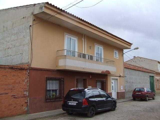 Vista exterior de Casa o xalet en venda en Moral de Calatrava