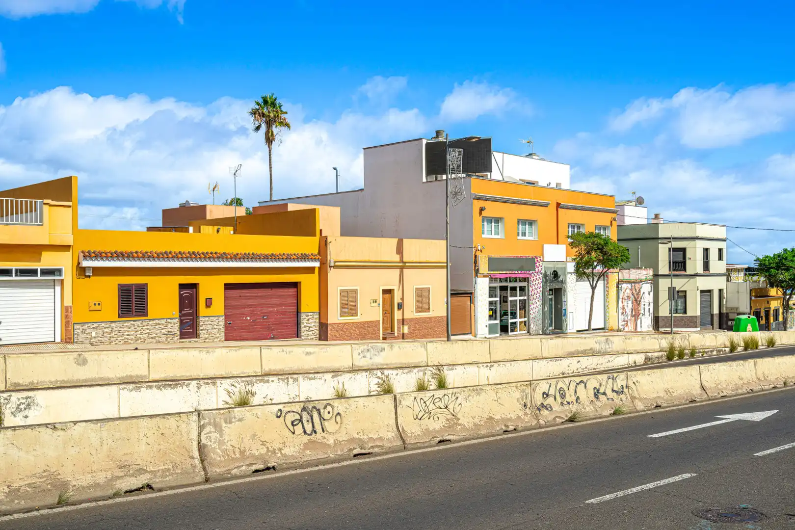 Vista exterior de Casa adosada en venta en San Cristóbal de la Laguna con Jardín privado, Terraza y Trastero