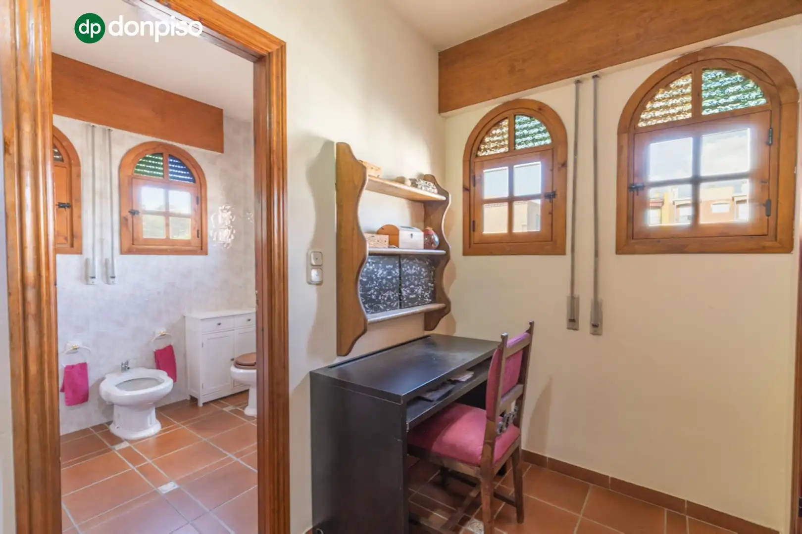 Bathroom of Houses for sale in Láchar, Granada