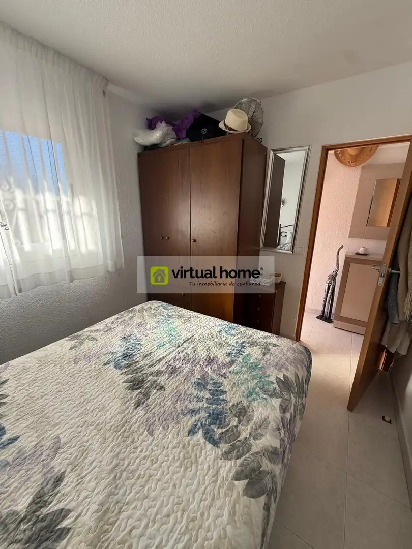 Habitación de Piso en venta en Benidorm con Aire acondicionado, Terraza y Amueblado