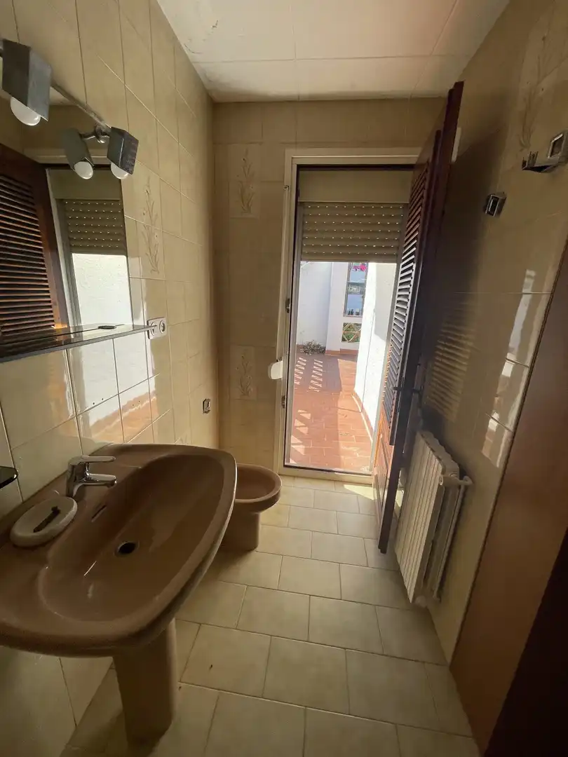 Bany de Casa o xalet en venda en Girona amb Terrassa