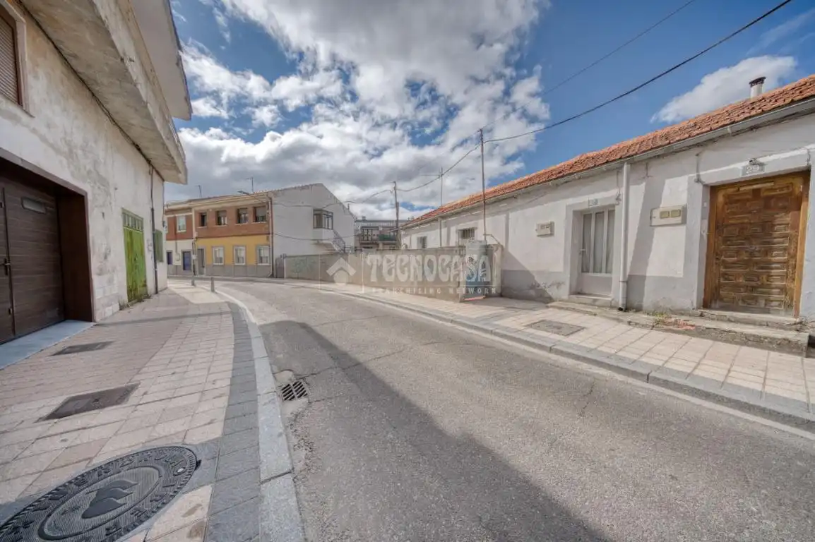 Vista exterior de Casa adosada en venta en Arroyo de la Encomienda con Jardín privado y Terraza