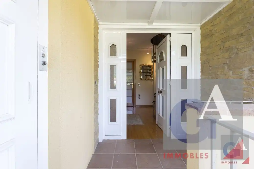 Casa amb terrassa en venda a La Vall d'en Bas, imagen 12