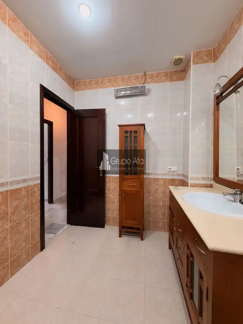 Bany de Casa adosada en venda en Centro