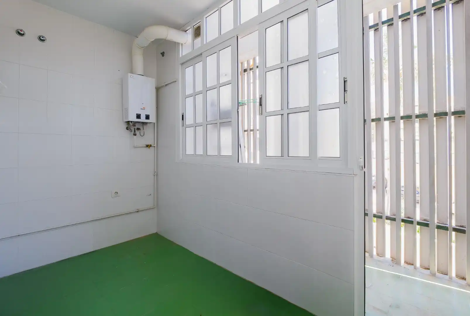 Piso en venta en Málaga con Jardín privado, Terraza y Trastero