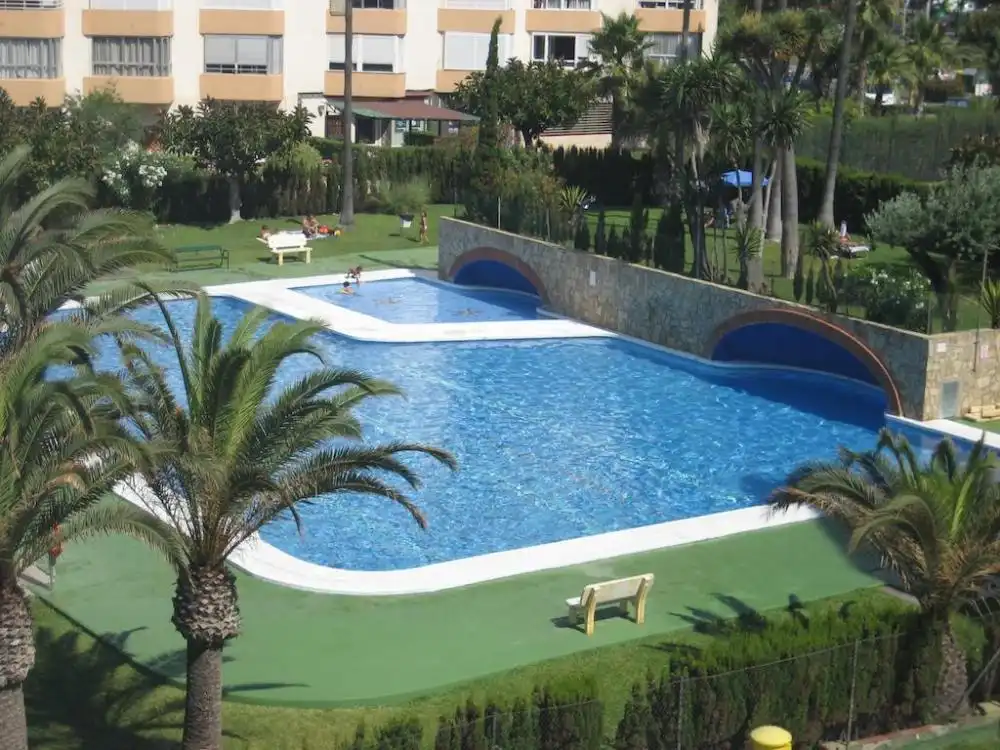 Study for rent in Avenida Europa, 82, Centro Internacional