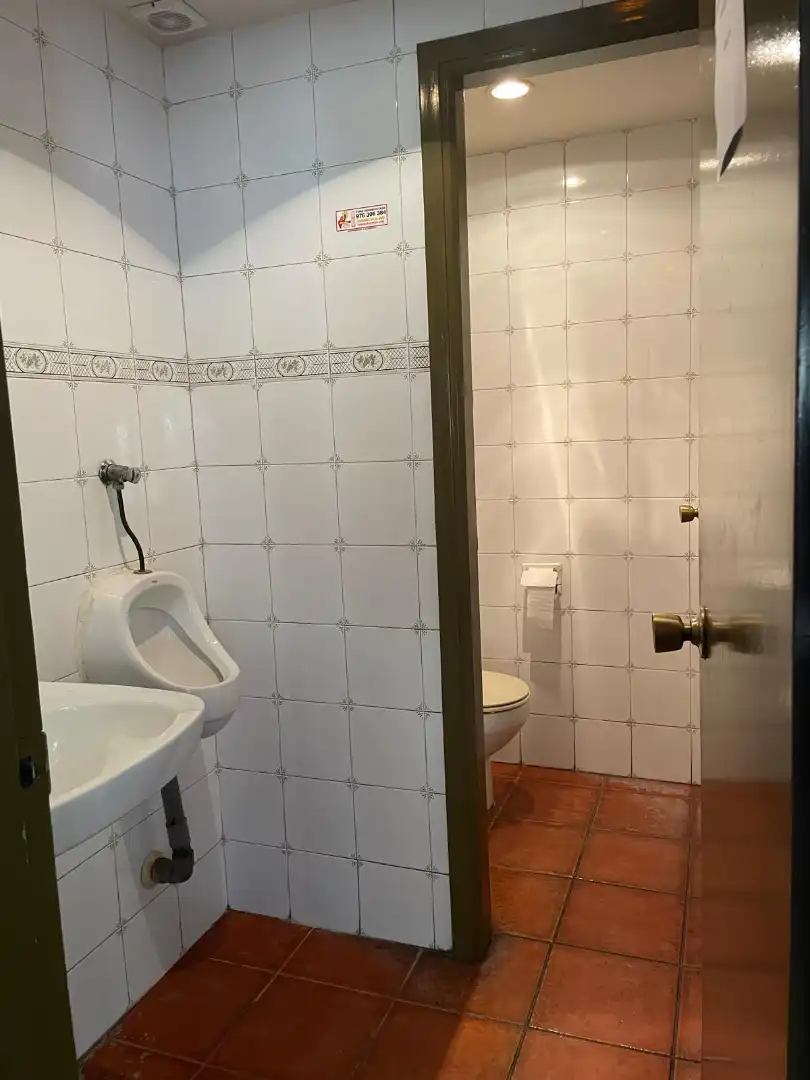 Local comercial en alquiler en Calle de Argualas 16, imagen 9