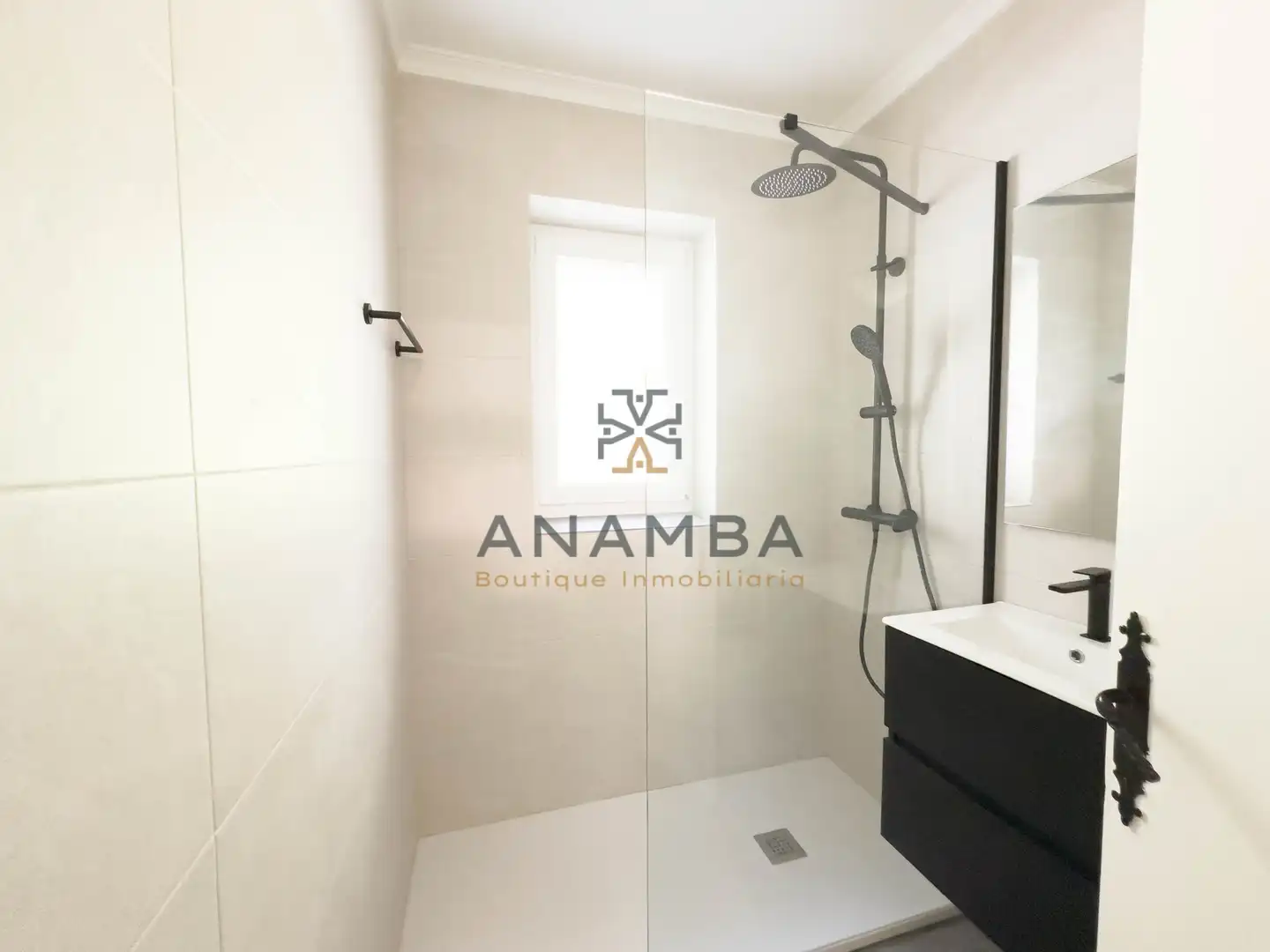 Baño de Casa o chalet en venta en Gijón  con Trastero y Piscina