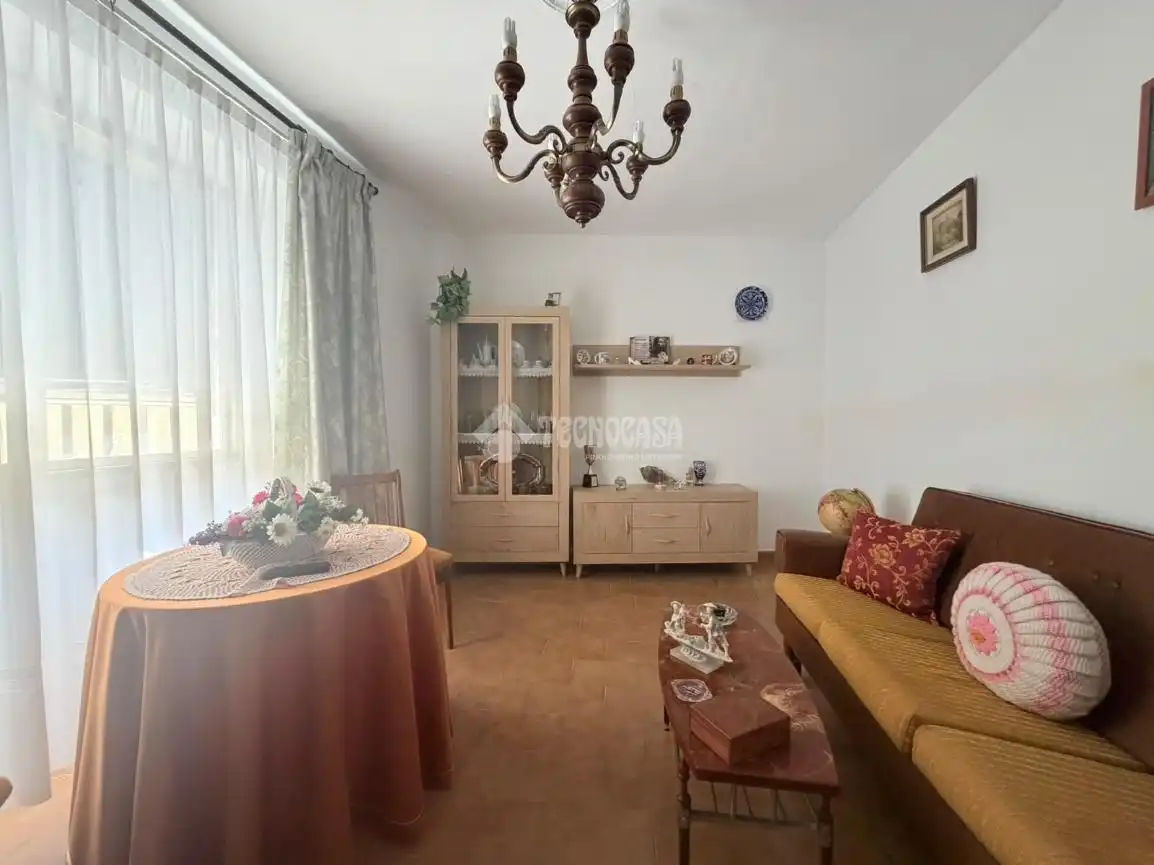 Sala d'estar de Casa adosada en venda en Villarrubia de Santiago