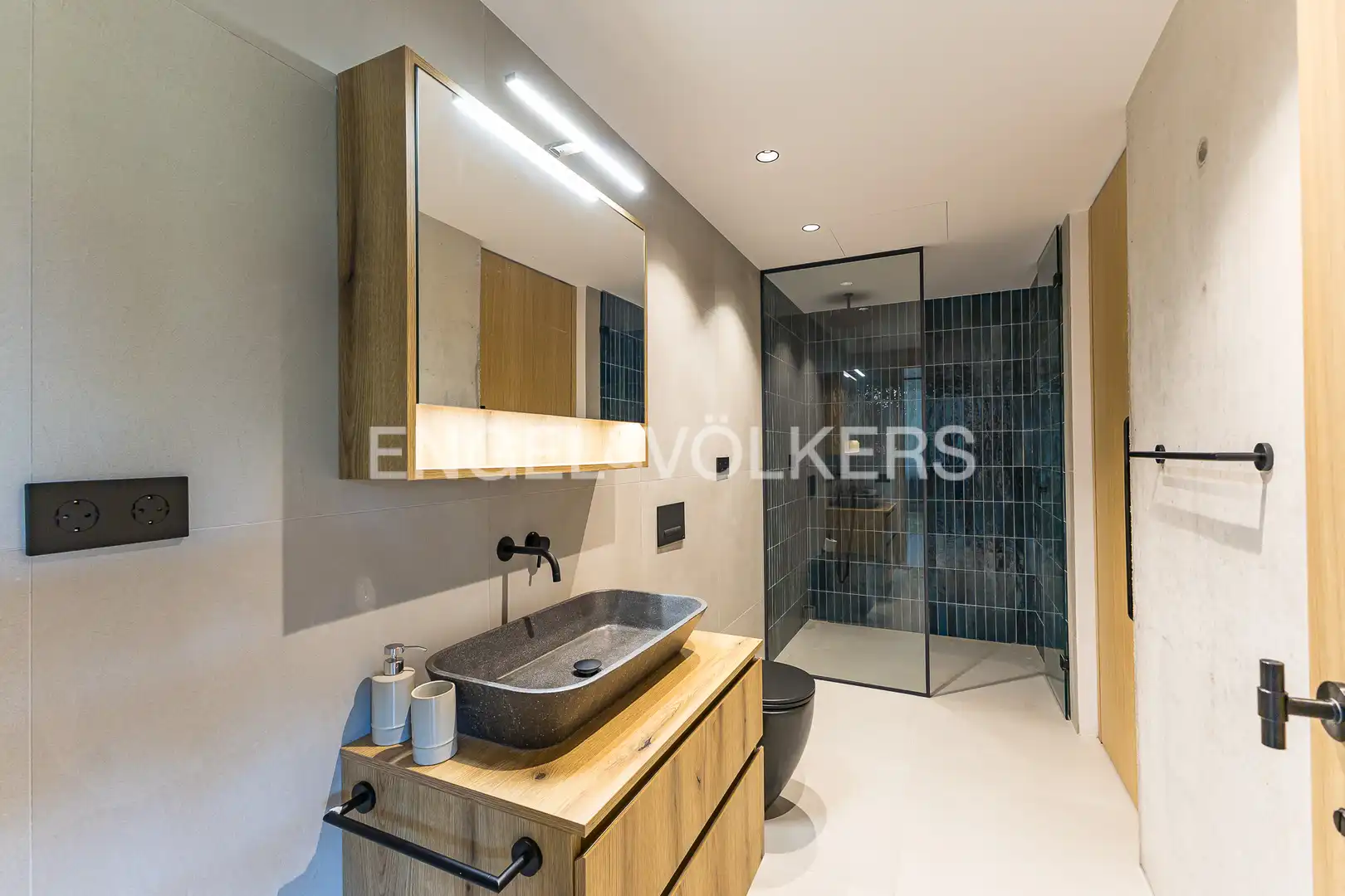 Bany de Casa o xalet en venda en Tarragona amb Aire condicionat, Calefacció i Jardí privat