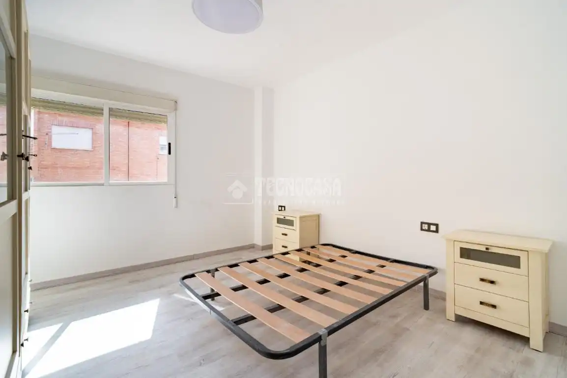 Schlafzimmer von Wohnung zum Verkauf in Granada mit Klimaanlage, Heizung und Terrasse