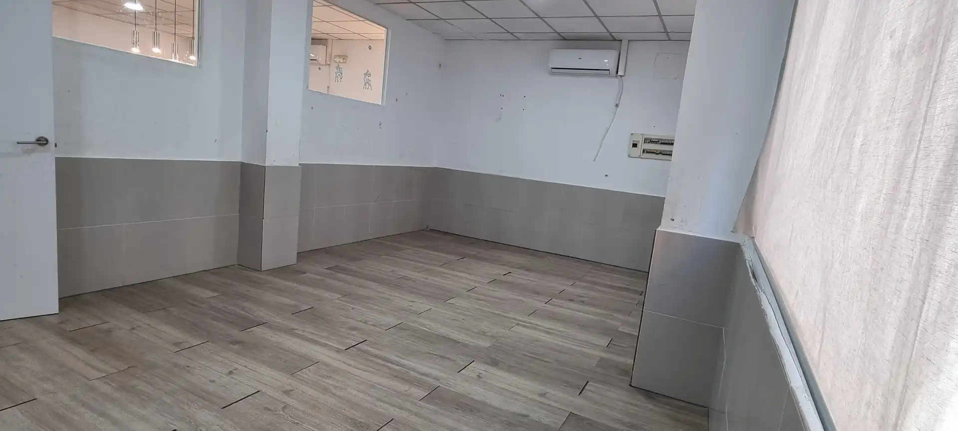 Business premises for sale in Calle Lago Blanco, imagen 35