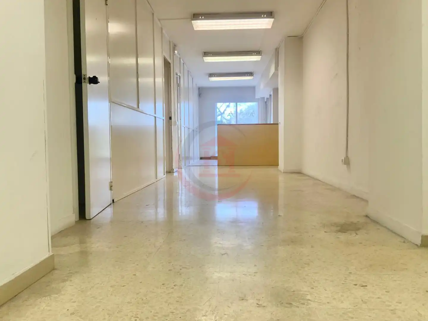Commercial properties for rent in Barcelona  with Air Conditioner
