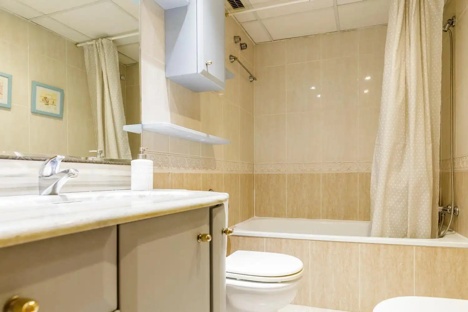 Bathroom of Detached homes for sale in Zaragoza  with Heating, Private garden and Terrace