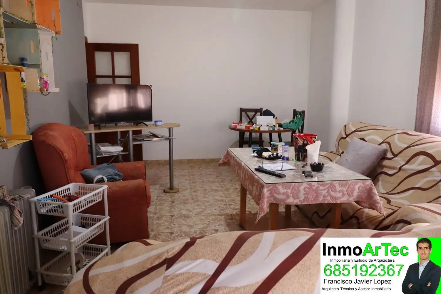 Sala de estar de Edificio en venta en Íllora