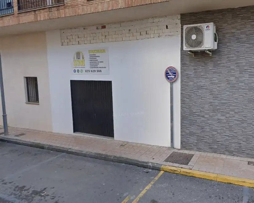Local comercial en alquiler en Calle Girasol 13, imagen 2