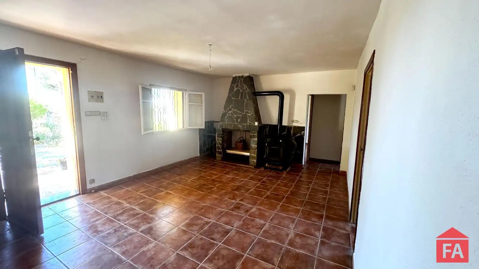 Wohnzimmer von Haus oder Chalet zum Verkauf in El Montmell mit Abstellraum und Alarm