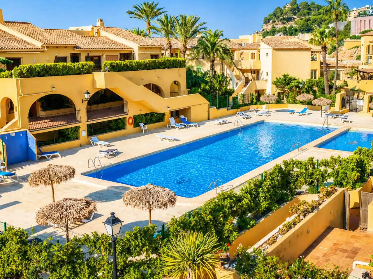 Swimming pool of Flat for rent in Mascarat